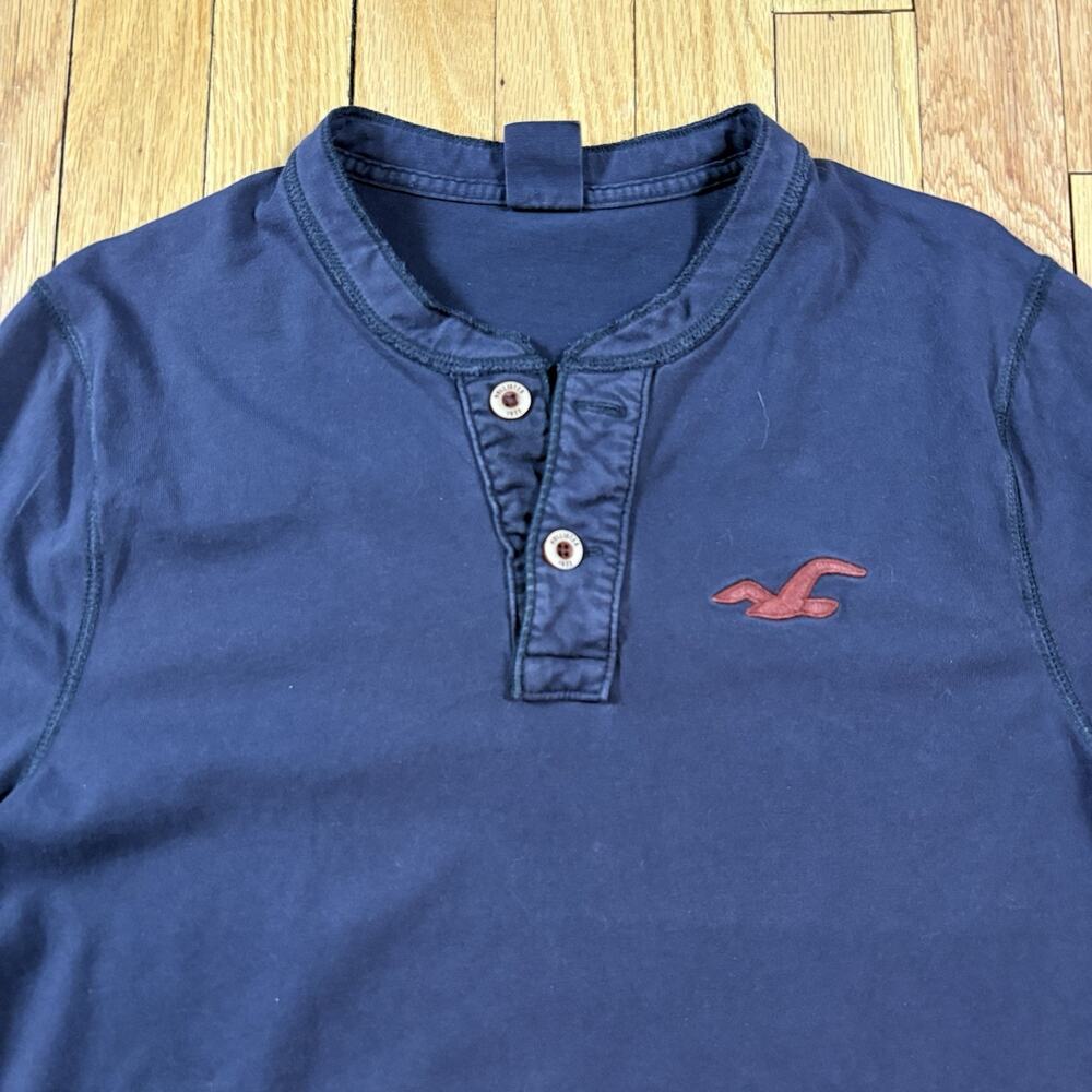 Vintage Y2K Hollister Henley Shirt Men’s Size M Long Sleeve Navy Blue Bird Logo